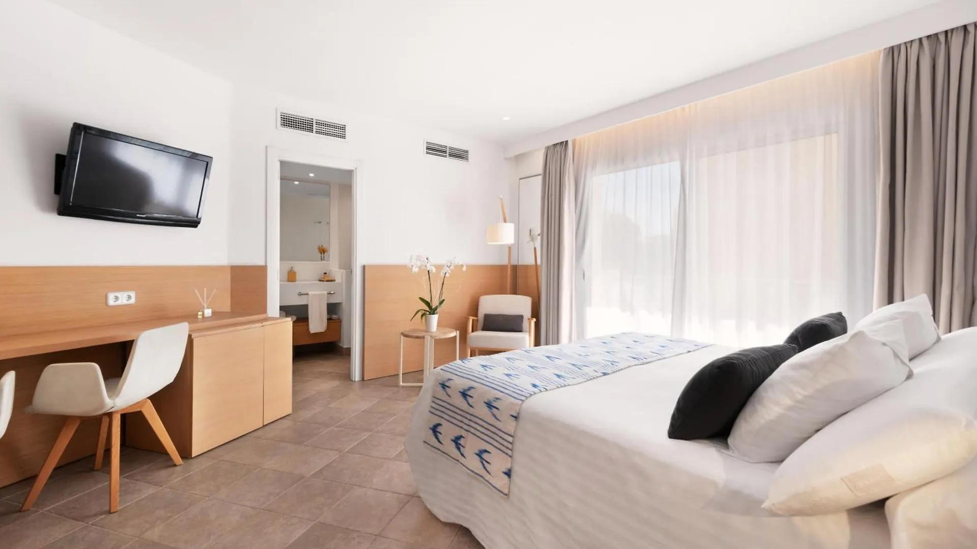 Hotel Villa Chiquita - Adults Only - Over 12 Colonia de Sant Jordi Spain