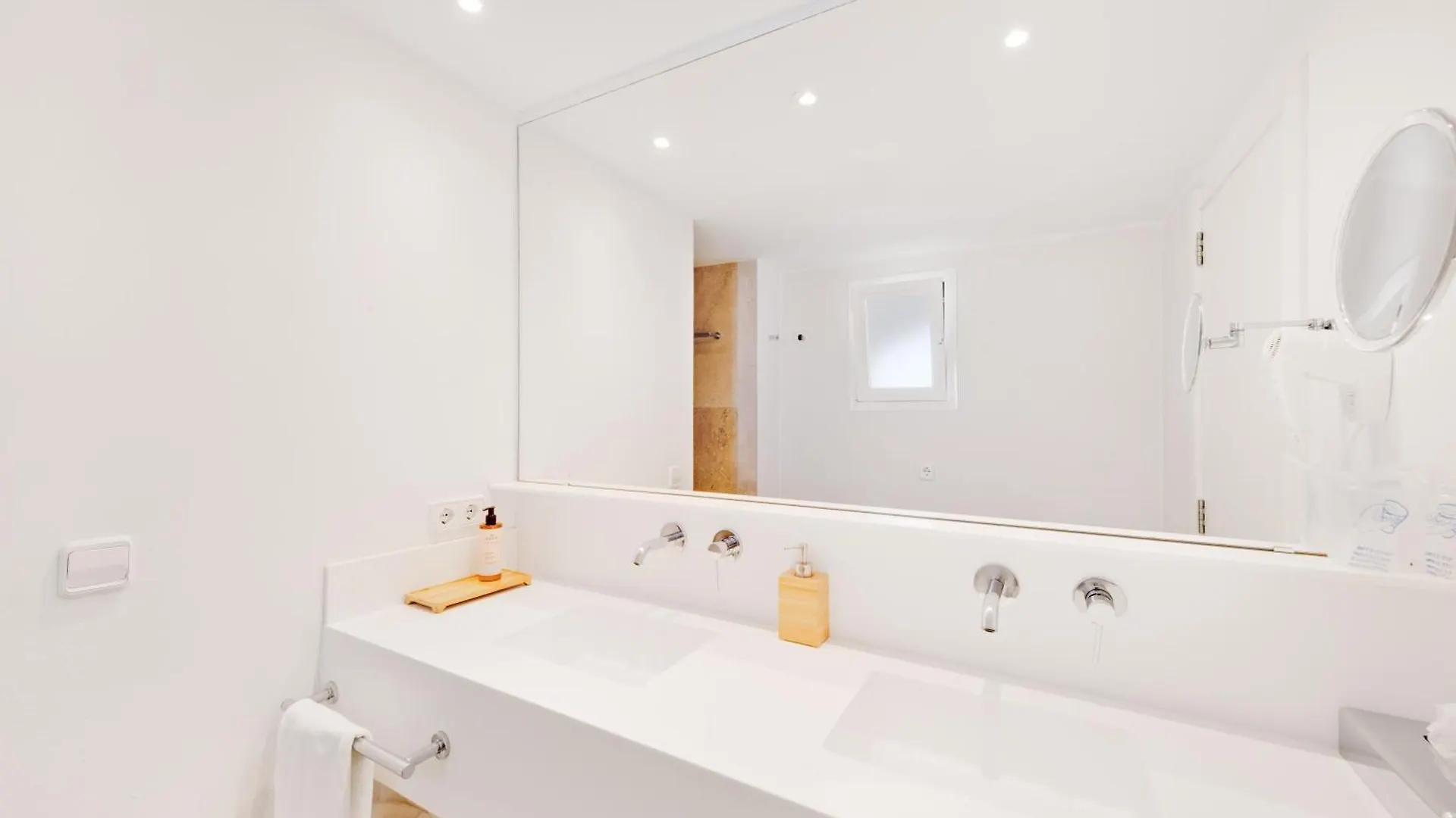 ****  Hotel Villa Chiquita - Adults Only - Over 12 Colonia de Sant Jordi Spain